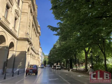 Oficina en calle de Txurruka