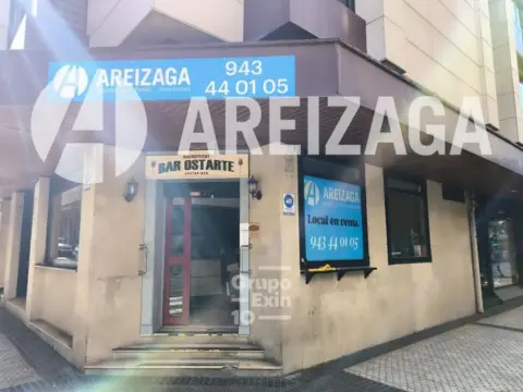 Local comercial en calle de la Marina, 8