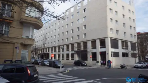 Garaje en calle de Donibane Garazi