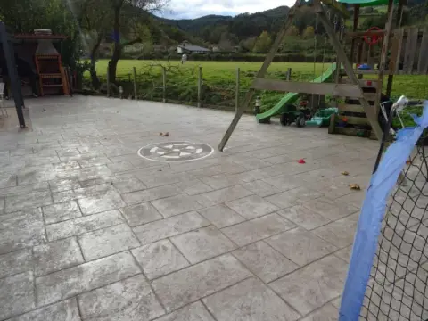 Casa adosada en Barrio de Adino