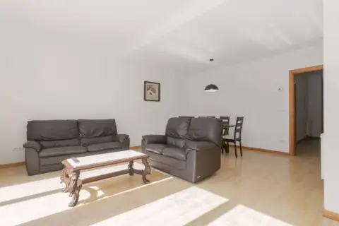 Casa adosada en Yesa