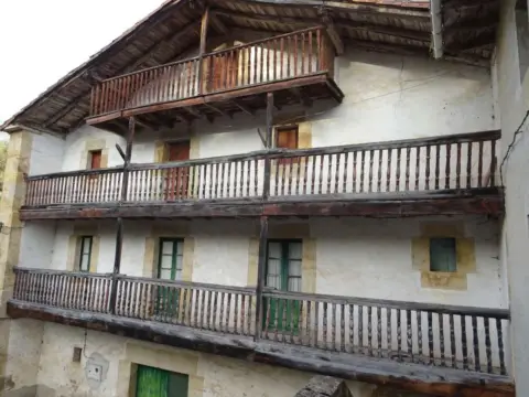 Casa en Barrio de Adino