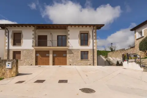 Casa pareada en Ezcaba