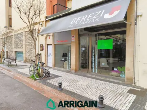 Local comercial en Plaza Cataluña
