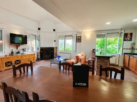 Chalet en Situado Entre Dos Carreteras: Navaridas-Elciego