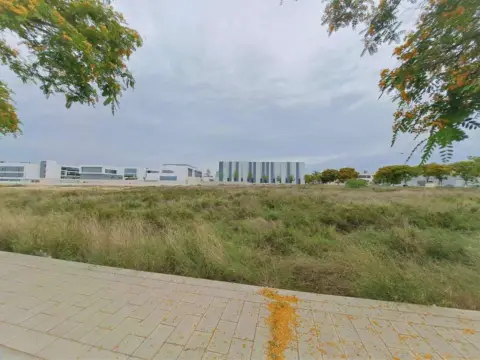 Terreno en calle de Galileo Galilei