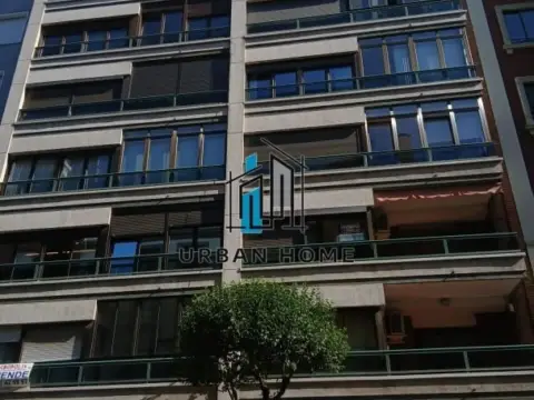 Oficina en Gran Vía de San Marcos