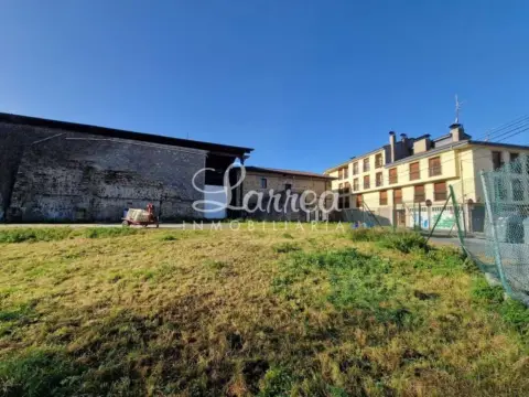 Terreno en calle de Itxina