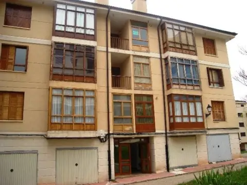 Piso en Urb. Usarena