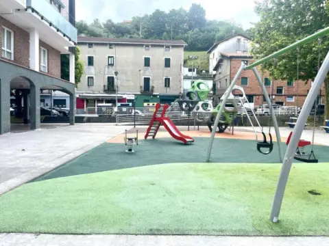 Local comercial en calle de Portuetxe