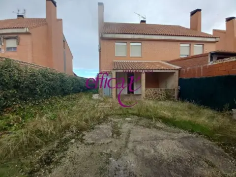 Casa pareada en Torrijos