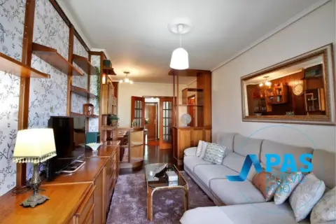 Piso en calle del Poeta Gerardo Diego