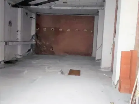 Local comercial en Barrio de Antziola