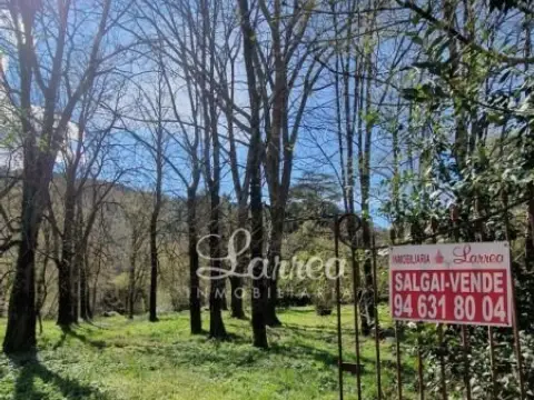 Edificio en Barrio de Ibarra, 100