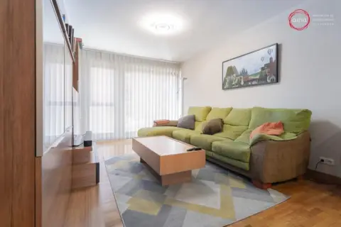 Piso en calle de Leonor de Aquitania