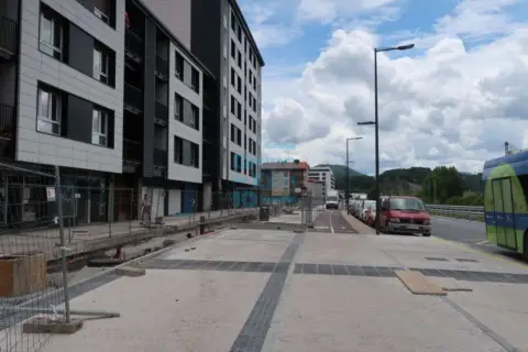 Local comercial en calle Antzieta Pasealekua