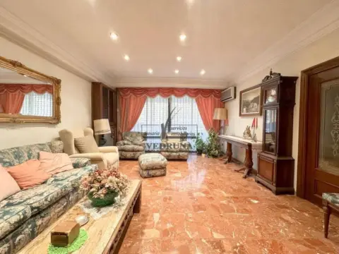 Piso en Avenida de Navarra