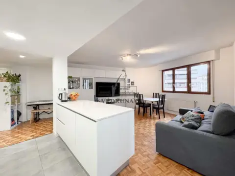 Piso en calle de Juan Pablo Bonet