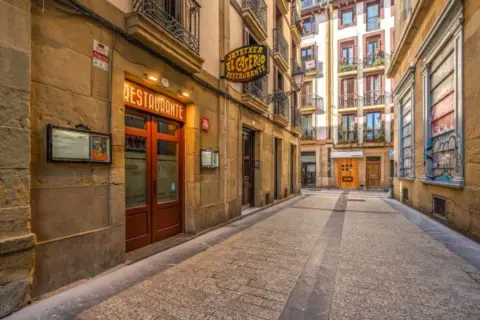Local comercial en Plaza de La Constitución