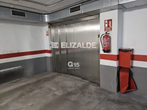 Garaje en calle de Mari