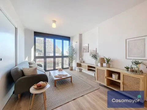 Piso en Avenida de Alfonso X El Sabio, 1