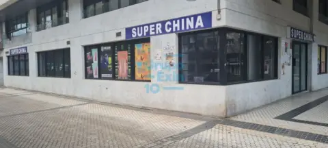 Local comercial en Amara Berri