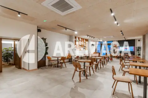 Local comercial en calle de San Francisco, 49