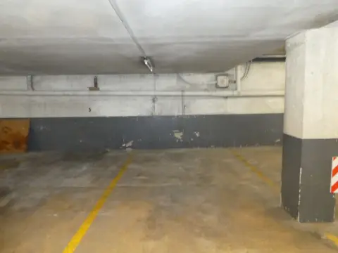 Garaje en calle de Marino Tabuyo