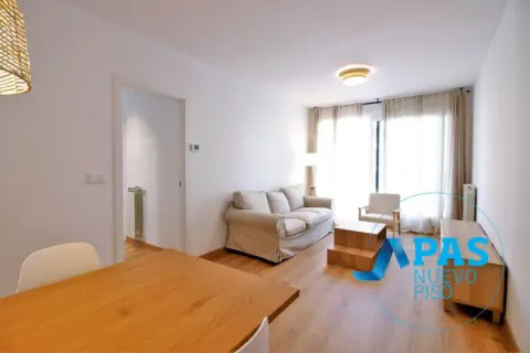 Piso en calle Rosalía de Castro