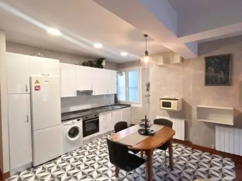 Piso en calle Zugastinobia