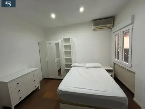 Habitación en Avenida de la Reina Victoria