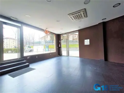 Local comercial en Barrio de Antziola