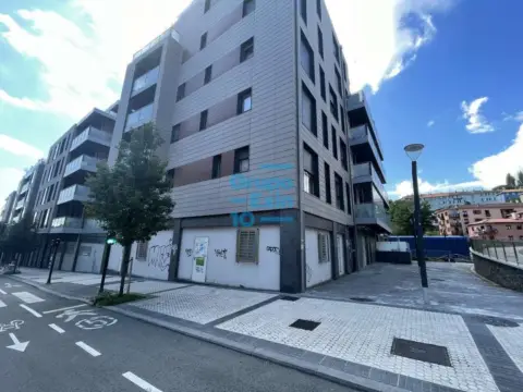 Local comercial en calle Estella, 13