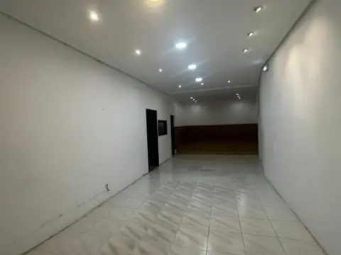 Local comercial en Quirinal