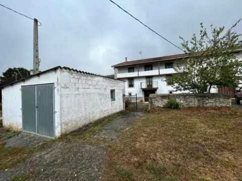 House in Merindad de Montija