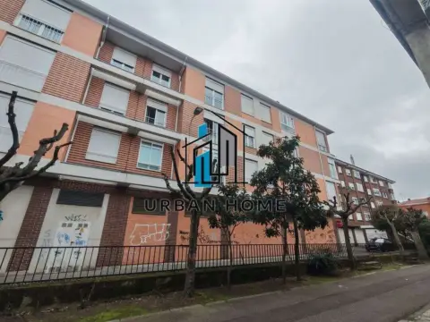 Piso en calle de la Velasquita