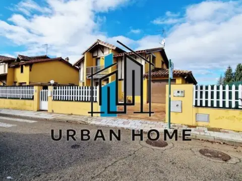 Chalet en calle de las Paradinas