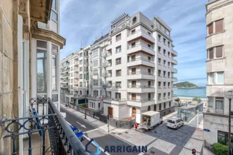 Piso en calle de la Marina