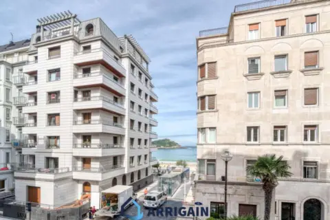 Piso en calle de la Marina