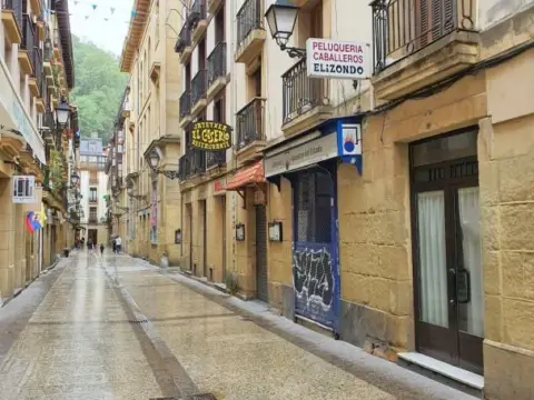 Local comercial en calle de San Jerónimo