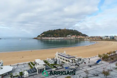 Piso en Mirakontxa Pasealekua, 6