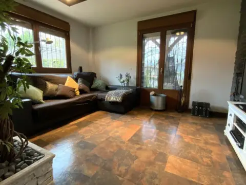 Chalet en calle Anuntzeta