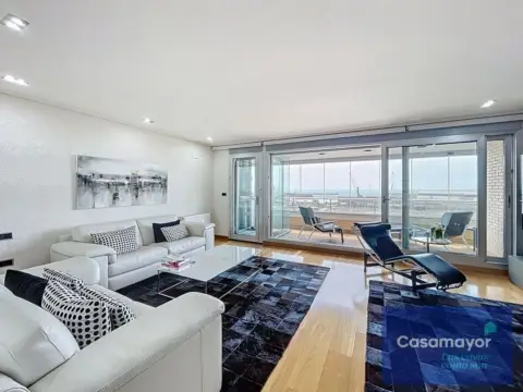 Ático en calle de Moratín