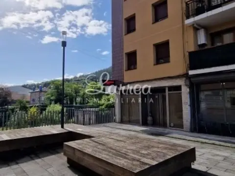 Local comercial en calle Agirre Lehendakari Etorbidea, nº 9