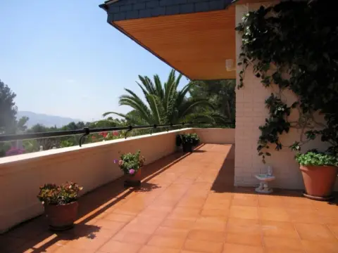 Chalet en calle Venezuela, 25