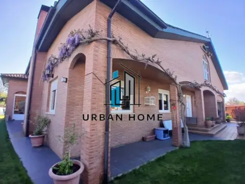 Casa en calle de la Fontoria