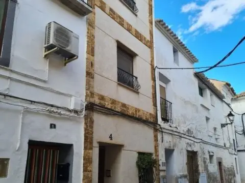 Casa en calle calle Agustina Tella, nº 4