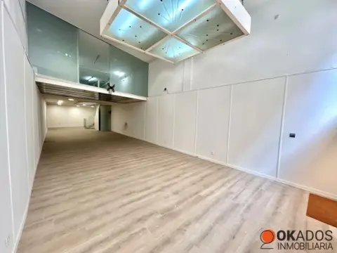 Local comercial en Azkuene Kalea, 11