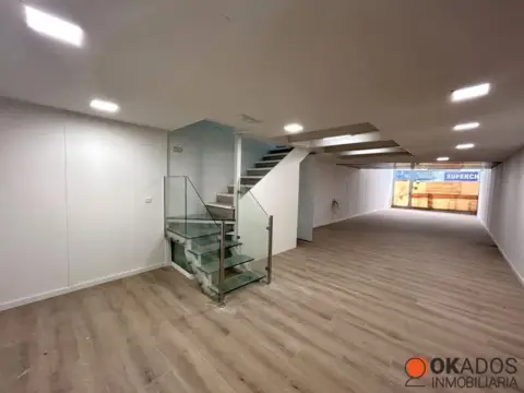 Local comercial en Azkuene Kalea, 11