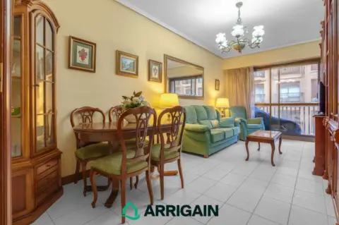 Piso en calle de Secundino Esnaola